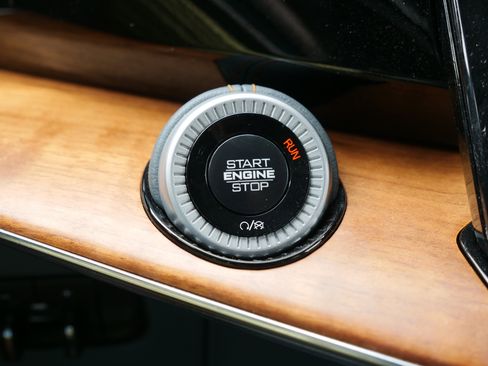 Used 2024 Jeep Grand Wagoneer L Series III w/ Rear Seat Video Group 1 image 25