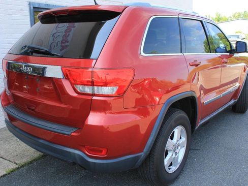 Used 2011 Jeep Grand Cherokee Laredo image 9
