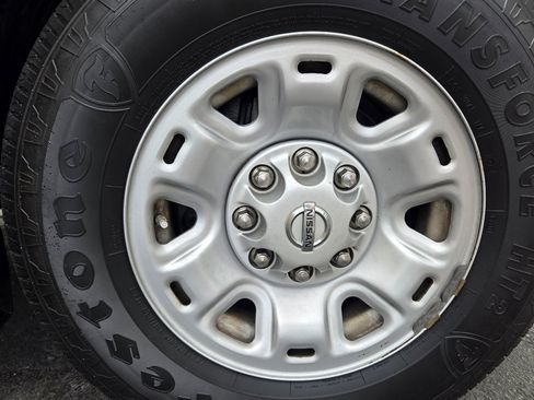 Used 2020 Nissan NV 3500 SV image 33