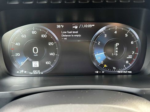 Used 2019 Volvo XC90 T6 R-Design w/ Advanced Package image 25