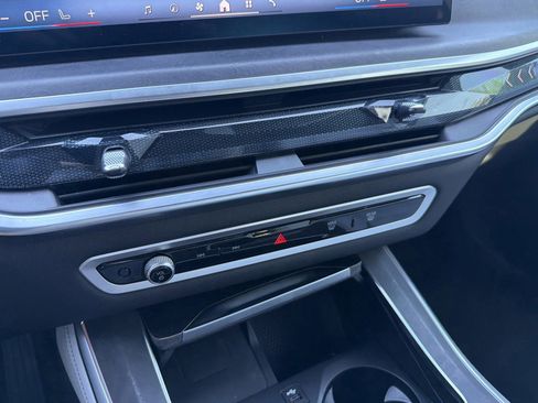 Certified 2025 BMW X5 sDrive40i w/ Premium Package RWD image 32