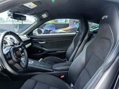 Used 2022 Porsche 718 Cayman GT4 RWD image 38