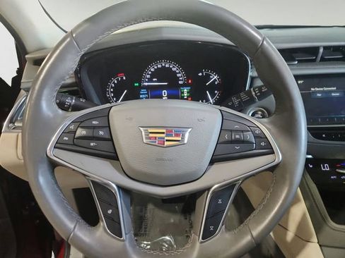 Used 2017 Cadillac XT5 Luxury FWD image 14