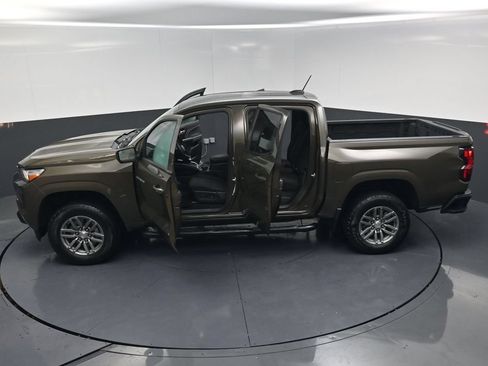 Used 2024 Chevrolet Colorado LT w/ LT Convenience Package II RWD image 25