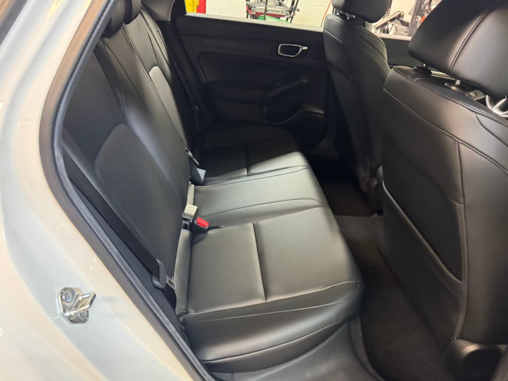 Certified 2025 Acura Integra FWD image 33