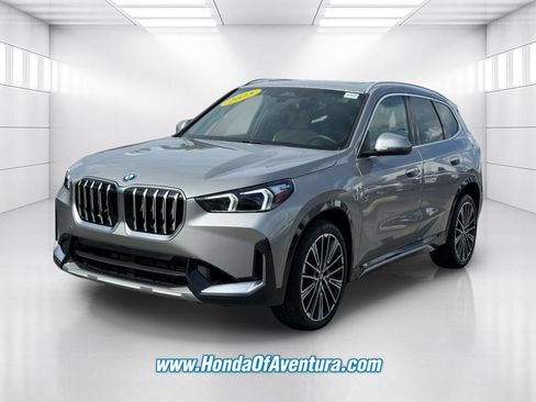 Used 2025 BMW X1 xDrive28i w/ Convenience Package AWD/4WD image 3