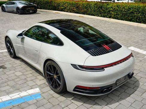Used 2021 Porsche 911 Carrera 4 image 21