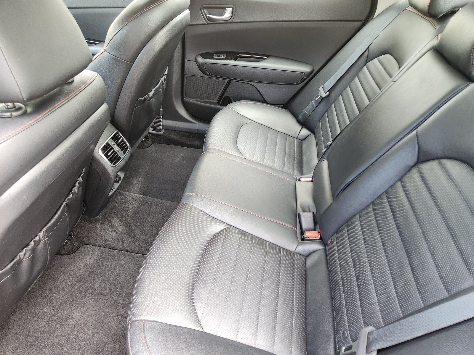 Used 2020 Kia Optima SX FWD image 13
