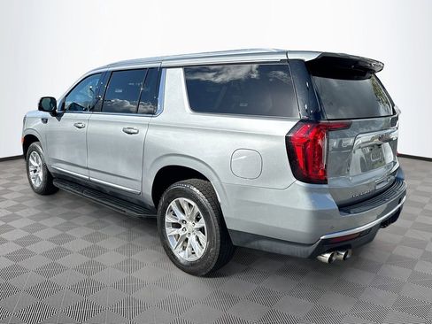 Used 2024 GMC Yukon XL Denali RWD image 8