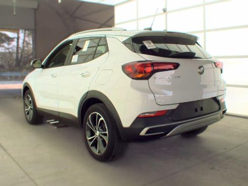 Used 2021 Buick Encore GX Select FWD image 5