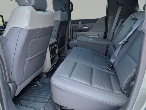 Used 2024 GMC Hummer EV 3X w/ Extreme Off-Road Package AWD/4WD image 14