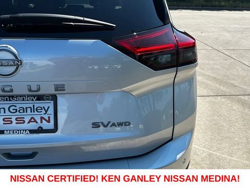 Certified 2024 Nissan Rogue SV w/ SV Premium Package AWD/4WD image 16