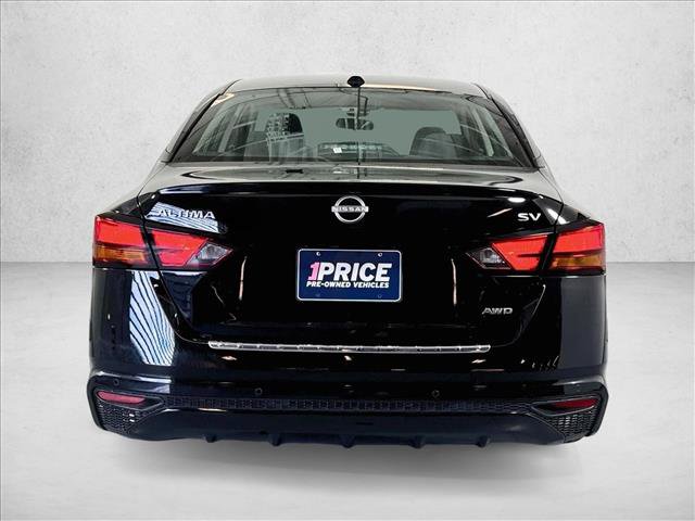 Used 2023 Nissan Altima 2.5 SV AWD/4WD image 6