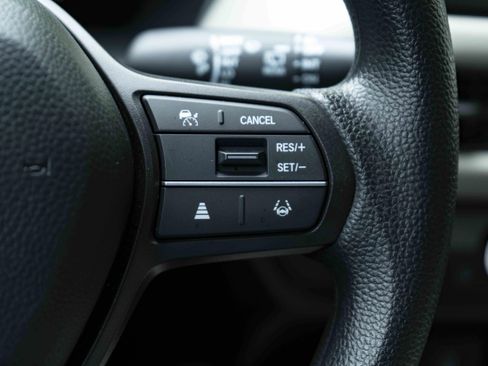 Used 2026 Honda HR-V LX image 21