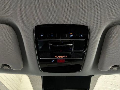 Used 2025 Hyundai Santa Fe SEL FWD image 18