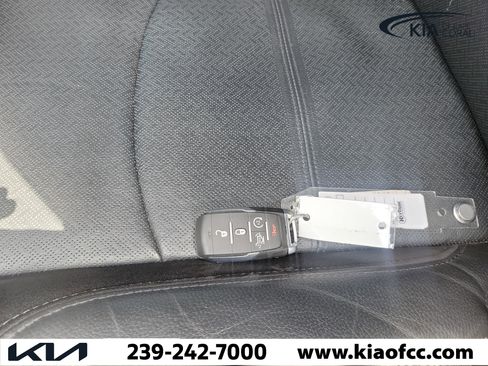 Used 2025 RAM 2500 Laramie w/ Night Edition AWD/4WD image 31