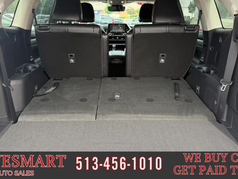 Used 2022 Toyota Highlander XLE AWD/4WD image 24