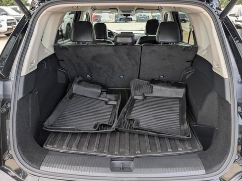 Used 2025 Nissan Rogue SV AWD/4WD image 28