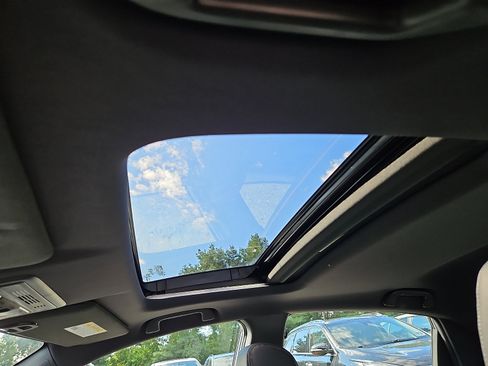 Used 2018 Honda Civic EX-L image 15