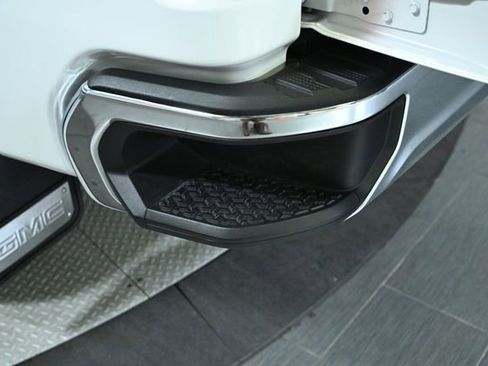 Used 2022 GMC Sierra 2500 SLT w/ SLT Convenience Package image 22