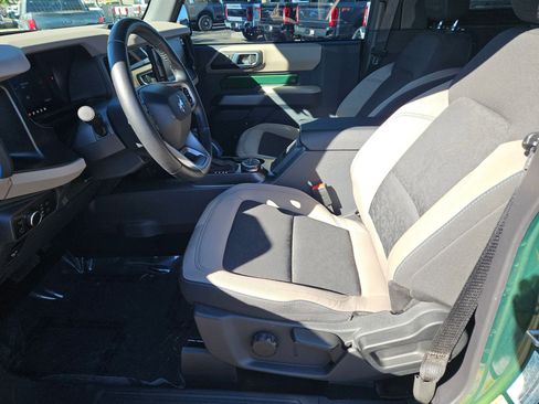 Used 2023 Ford Bronco Wildtrak image 20