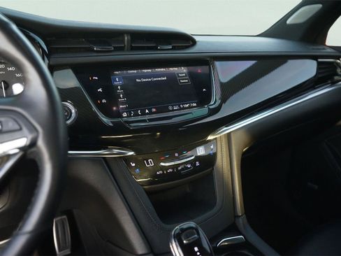 Used 2020 Cadillac XT6 Sport AWD/4WD image 29