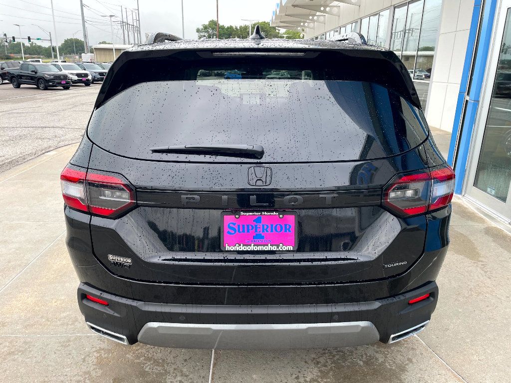 New 2026 Honda Pilot image 3