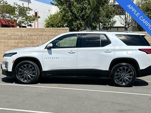 Used 2022 Chevrolet Traverse RS FWD image 7