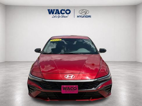 Used 2025 Hyundai Elantra Sport FWD image 2