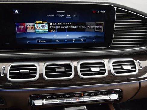 Used 2025 Mercedes-Benz GLS 450 4MATIC image 31