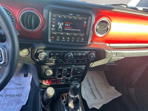 Used 2021 Jeep Wrangler Unlimited Rubicon image 11