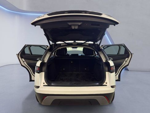 Used 2019 Land Rover Range Rover Velar S AWD/4WD image 11