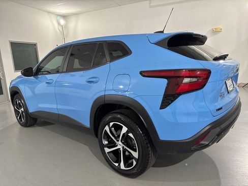 Used 2024 Chevrolet Trax RS image 8