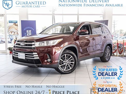 Used 2019 Toyota Highlander XLE AWD/4WD image 1
