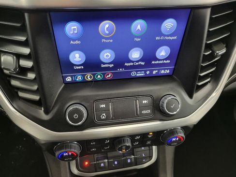 Used 2023 GMC Acadia SLT w/ Trailering Package image 8