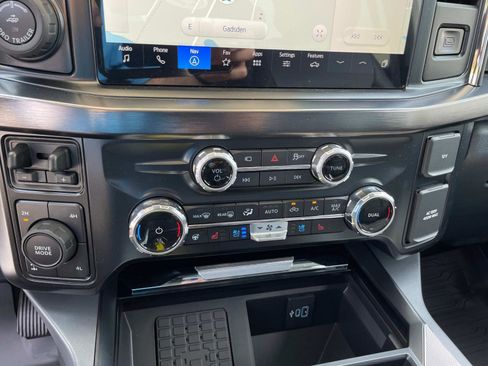 New 2025 Ford F250 Lariat w/ Lariat Ultimate Package image 15