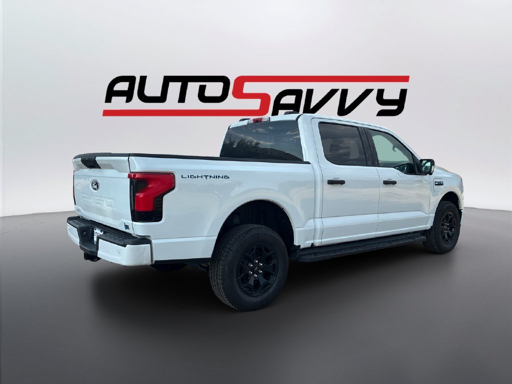 Used 2025 Ford F150 Lightning XLT AWD/4WD image 5