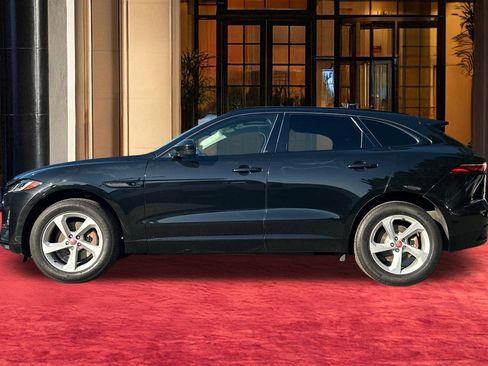 Used 2023 Jaguar F-PACE S image 3