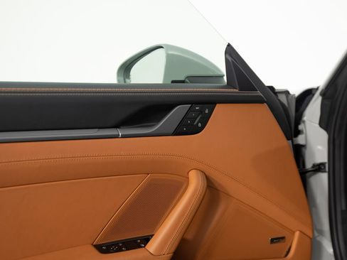 Certified 2025 Porsche 911 Carrera RWD image 19