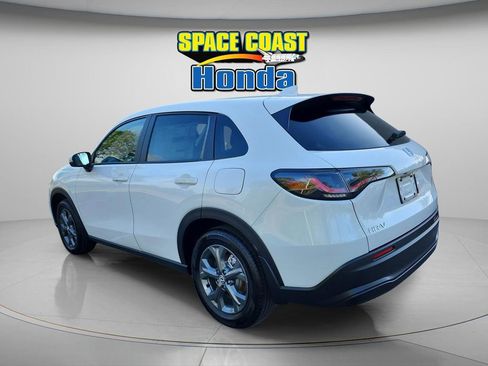 New 2026 Honda HR-V LX image 8