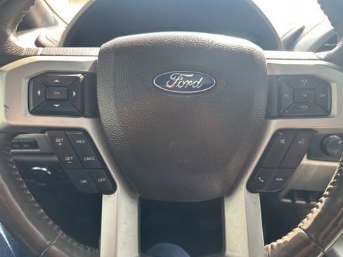 Used 2017 Ford F150 King Ranch image 22