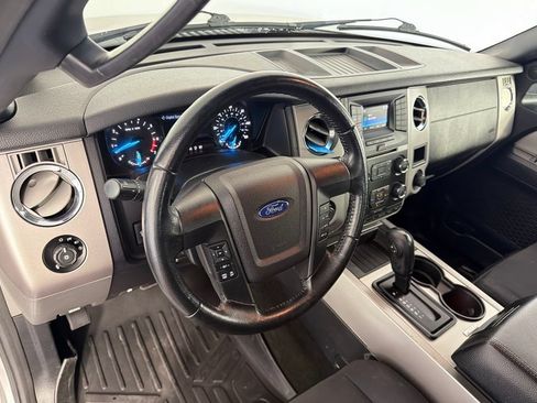 Used 2017 Ford Expedition XLT AWD/4WD image 14