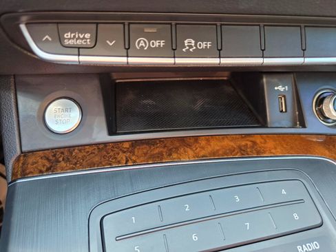 Used 2018 Audi Q5 2.0T Premium AWD/4WD image 29