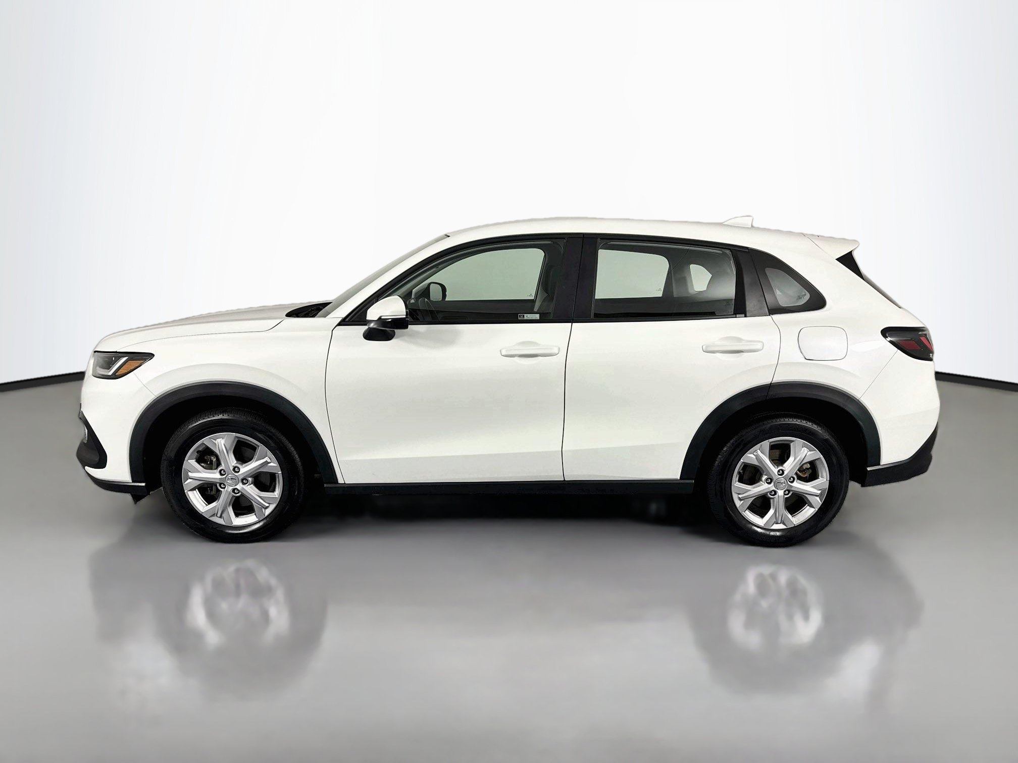 Certified 2024 Honda HR-V LX image 8