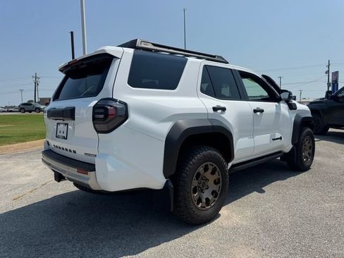 Used 2025 Toyota 4Runner Trailhunter AWD/4WD image 6