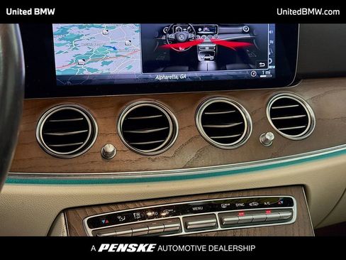 Used 2020 Mercedes-Benz E 350 Sedan image 11