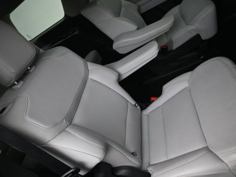 Used 2025 Ford Expedition Platinum w/ Driver's Package AWD/4WD image 23