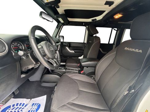 Used 2018 Jeep Wrangler Unlimited Sahara w/ Connectivity Group image 9