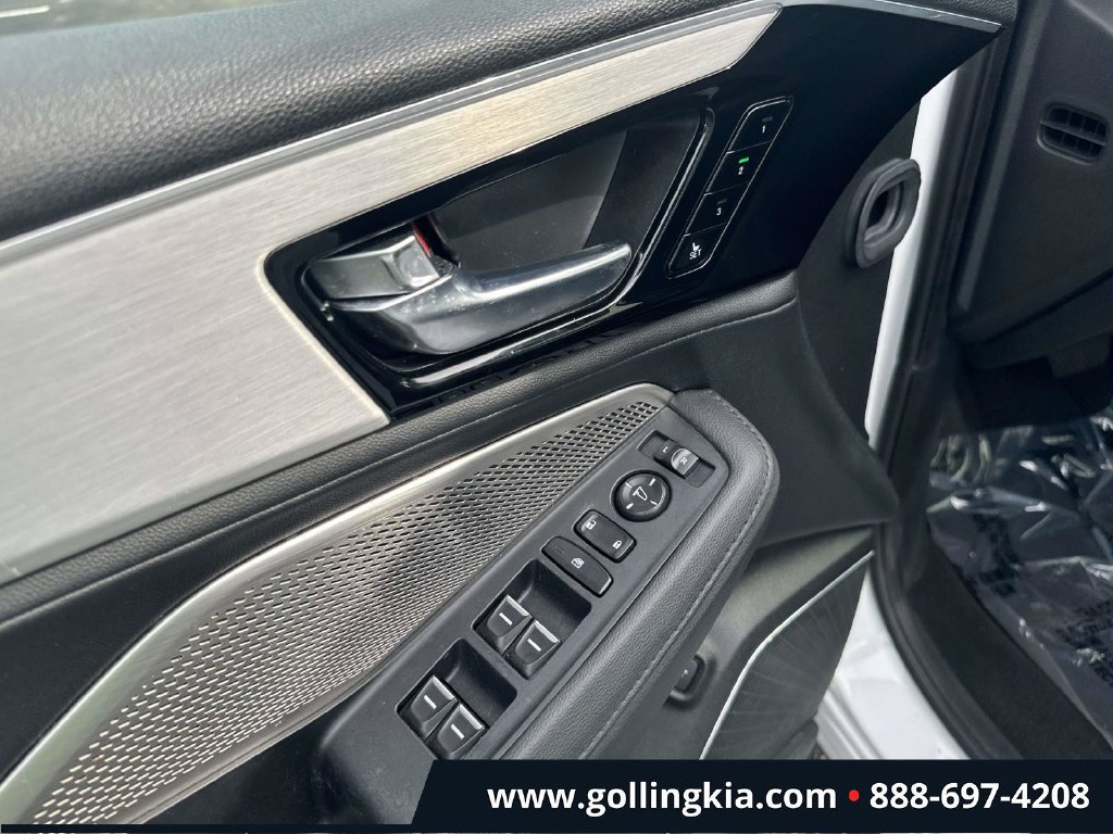 Used 2023 Acura MDX SH-AWD image 17