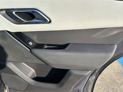 Used 2025 Land Rover Range Rover Velar Dynamic SE image 20
